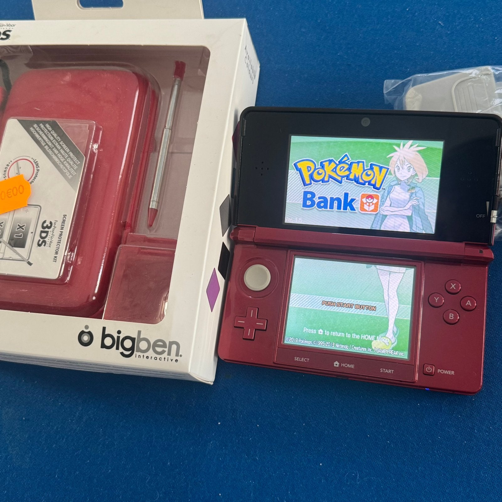 Nintendo 3DS met Pokemon Bank + 64 GB, Accessoires, oplader., Spelcomputers en Games, Spelcomputers | Nintendo 2DS en 3DS, Met games