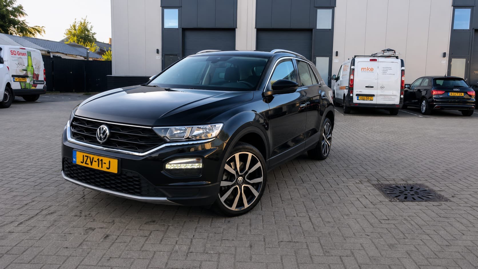 Volkswagen T-Roc 1.0 TSI 115pk 2018 Zwart, Auto's, Volkswagen, Voorwielaandrijving, Stof, Zwart, Particulier