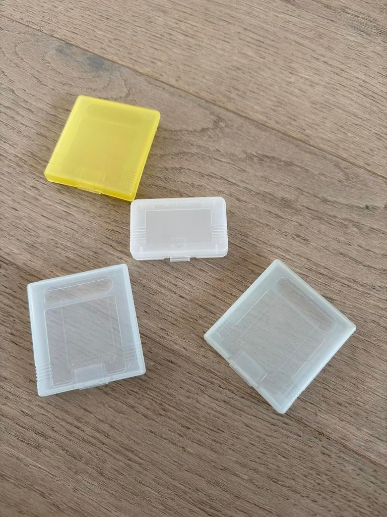 Hardcase hoesjes voor Gameboy Advance en Color spellen, Ophalen of Verzenden, Zo goed als nieuw