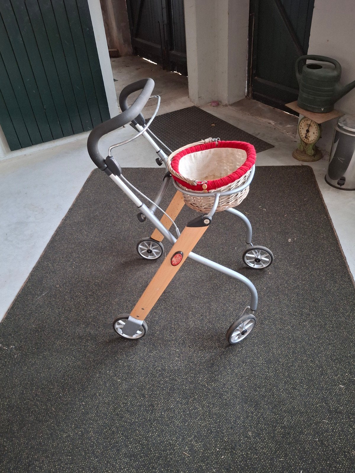 Indoor rollator, Diversen, Rollators, Ophalen, Opvouwbaar, Gebruikt