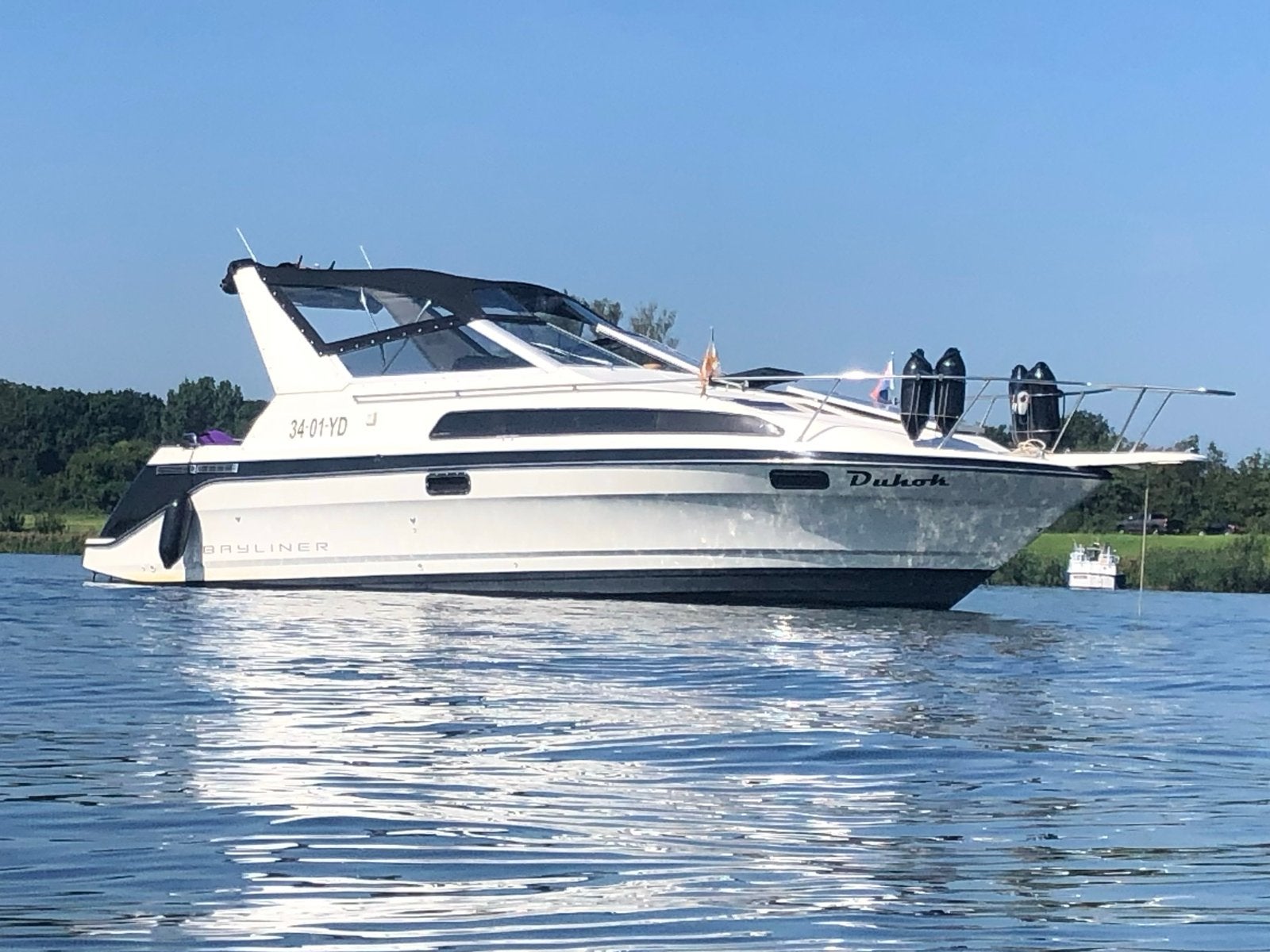 Bayliner 2855  met MerCruiser 5.7 MPI 300 pk.250 vaar uren, Watersport en Boten, 9 m, Gebruikt, Biminitop, 80 cm