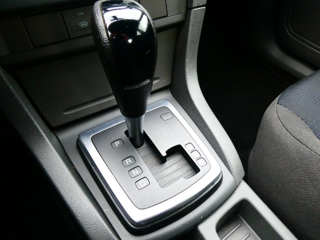 Ford Focus 1.6-16V Automaat 101pk 2e eig. 5-deurs Airco Crui, 1596 cc, Gebruikt, 4 cilinders, Origineel Nederlands