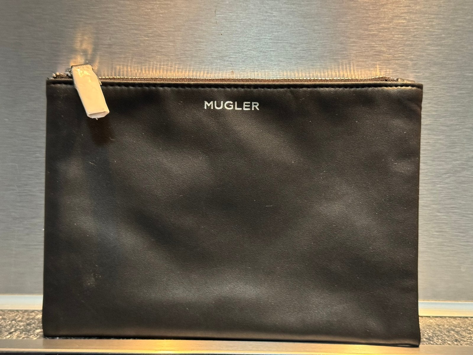 Thierry Mugler zwarte toilettas makeup tas etui, Ophalen of Verzenden, Nieuw, Zwart, Heer of Dame