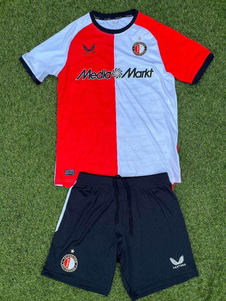 Castore Feyenoord thuistenue seizoen 2024-2025 maat M, Maat M, Ophalen of Verzenden, Gebruikt, Set