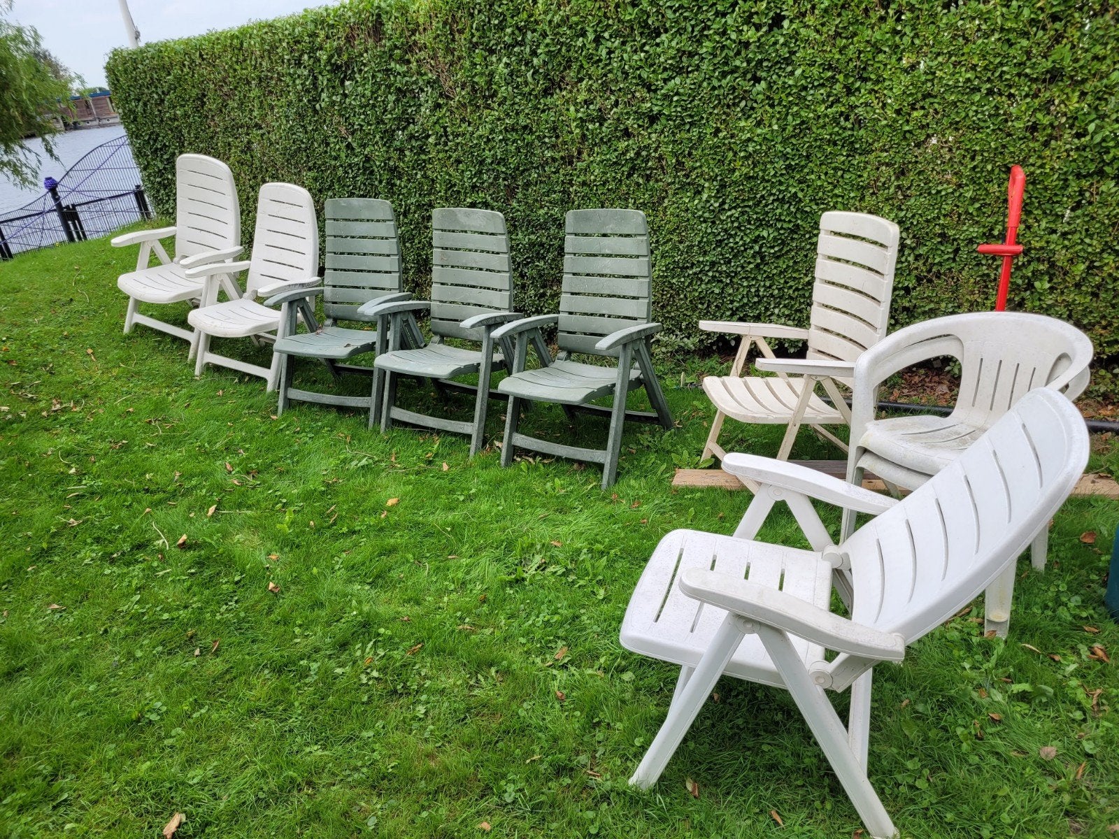 8 stuks oude tuinstoelen gratis, Ophalen, Gebruikt
