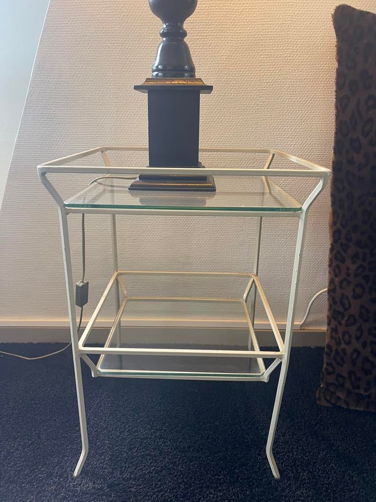 4 ijzeren bijzettafels met glasplaten, Design!, Ophalen of Verzenden, Zo goed als nieuw
