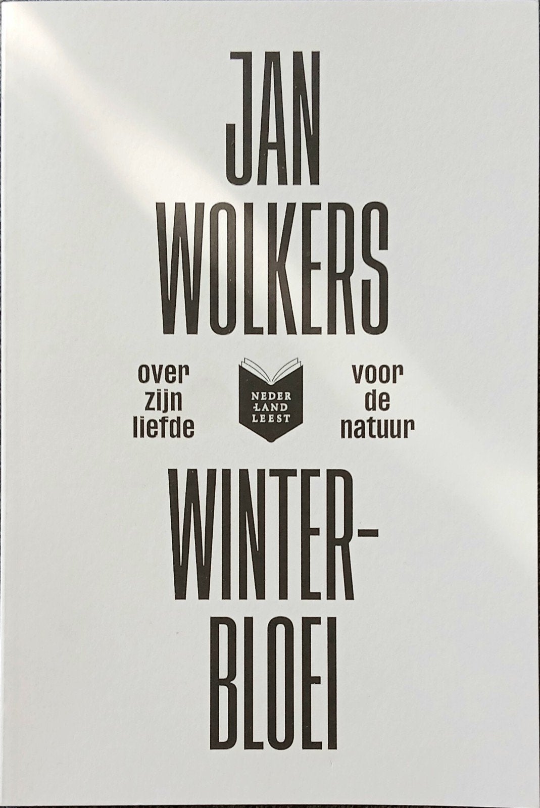 Jan Wolkers - Winterbloei (Nederland Leest), Boeken, Ophalen of Verzenden, Zo goed als nieuw, Natuur algemeen, Jan Wolkers