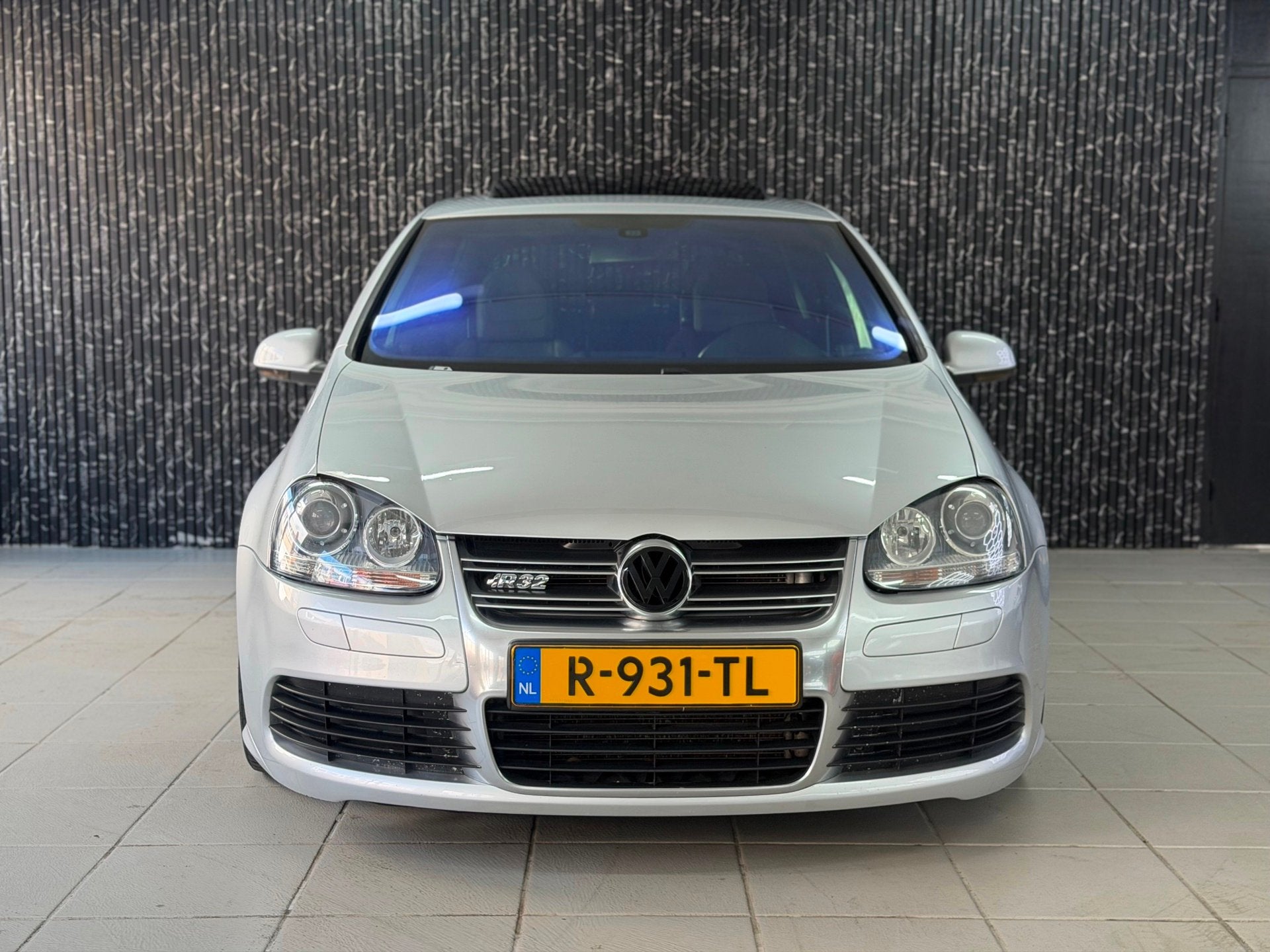 Volkswagen Golf 3.2 R32 zeer netjes, Auto's, Gebruikt, 3189 cc, Bedrijf, Vierwielaandrijving