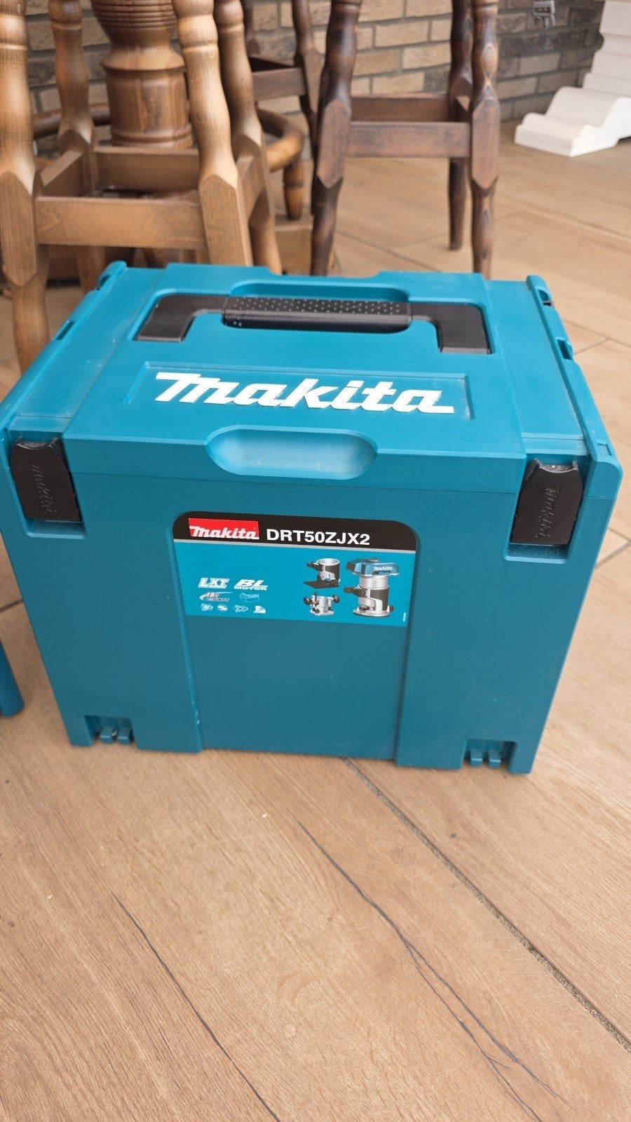 Makita DRT50ZJX2 Bovenfrees - Zo goed als nieuw, Doe-het-zelf en Verbouw, Gereedschap | Freesmachines, Accu, Ophalen of Verzenden