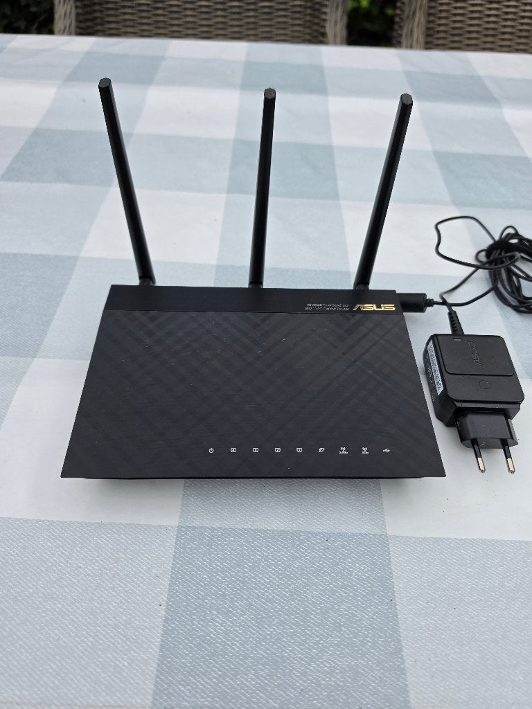asus router, Ophalen of Verzenden, Gebruikt, Router, ASUS