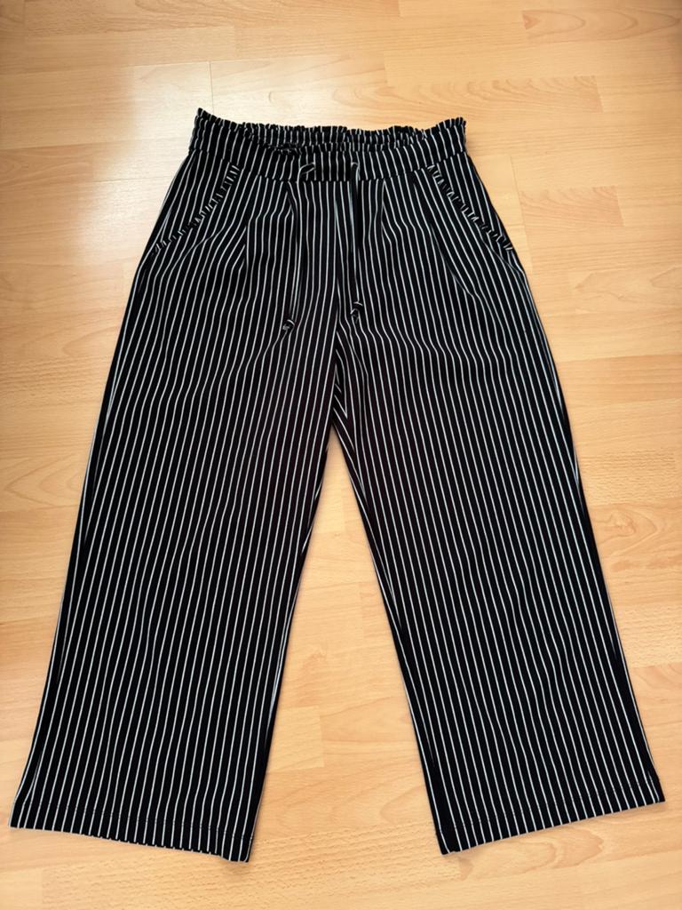 JDY broek met wijde pijpen M, Kleding | Dames, Broeken en Pantalons, Maat 38/40 (M), Verzenden, Zwart, Zo goed als nieuw