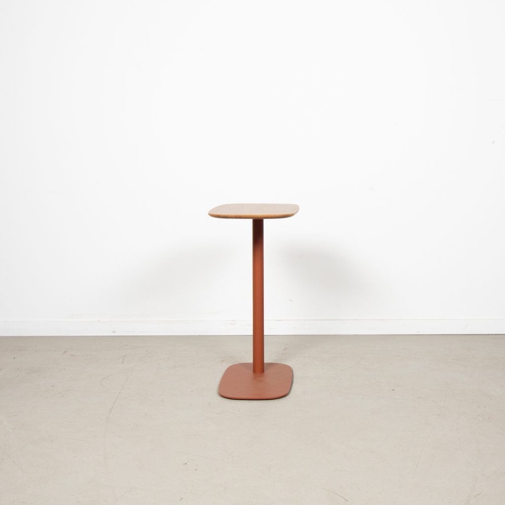 Haworth Pip Bijzettafel Hout - Oranje, Niet ingevuld, Minder dan 55 cm, Niet ingevuld, Zo goed als nieuw