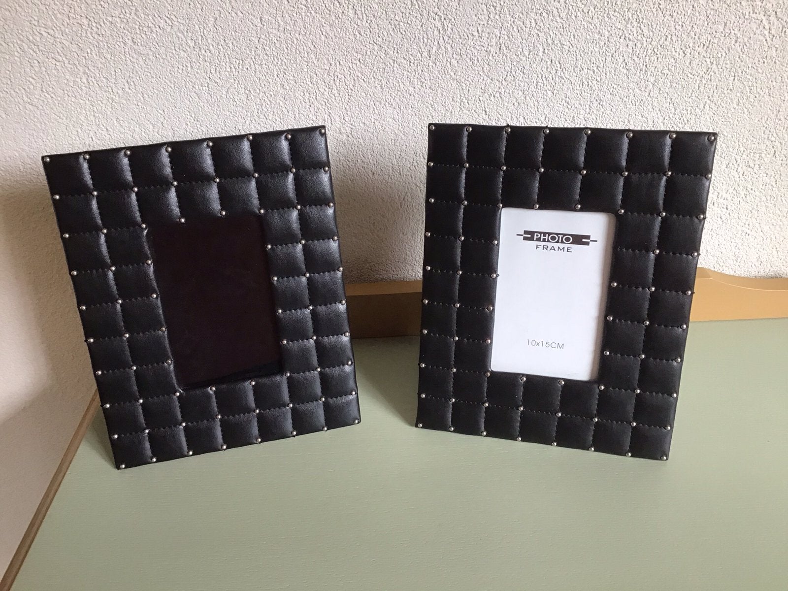 2 stuks Fotoframes zwart imitatie leer, Ophalen of Verzenden, Zo goed als nieuw