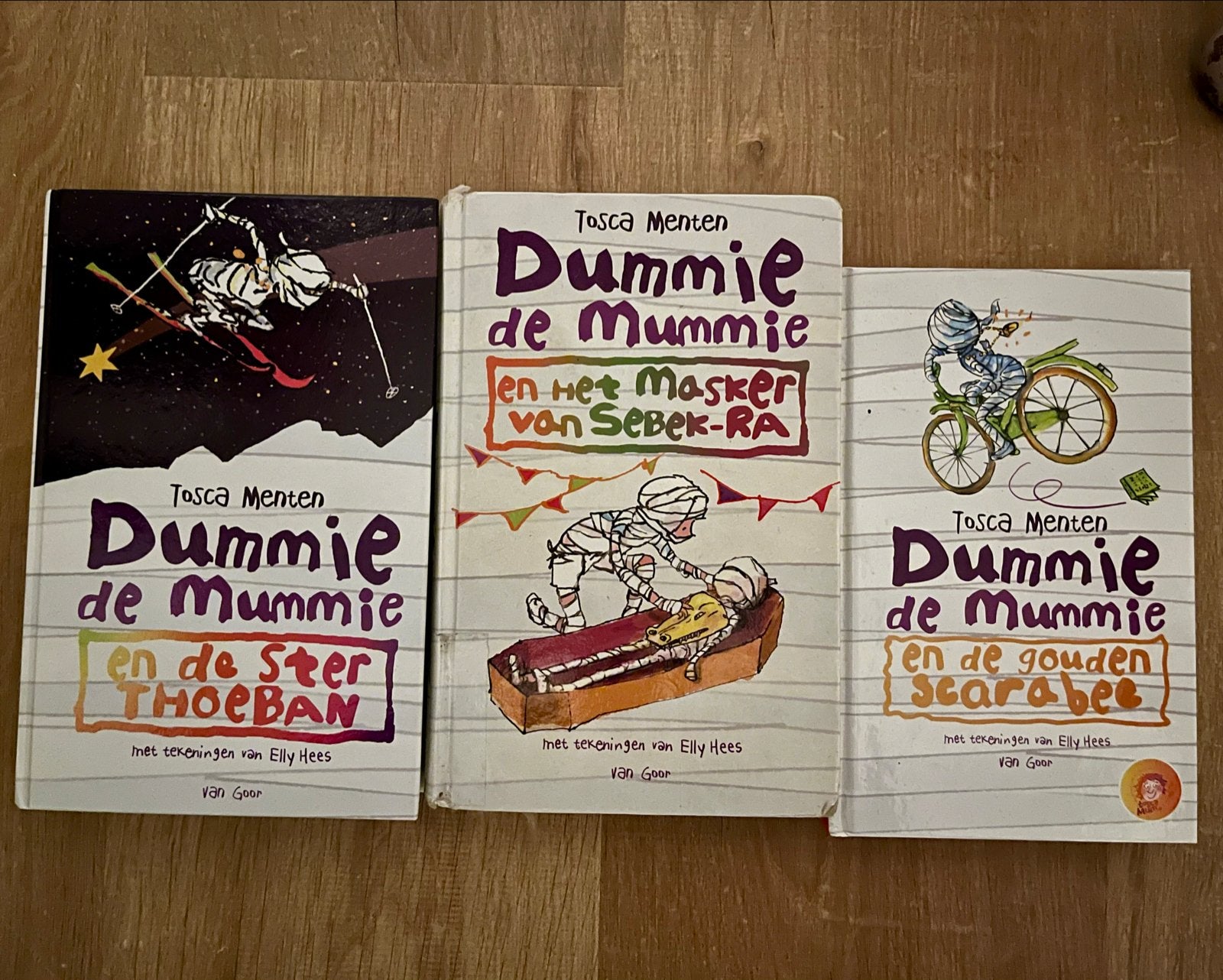 Dummie de Mummie boeken - Tosca Menten (3 stuks), Ophalen of Verzenden, Zo goed als nieuw, Fictie