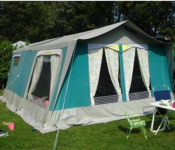 Trigano Chantilly, Caravans en Kamperen, Trigano, Meerkleurig, Ophalen of Verzenden, Aanwezig