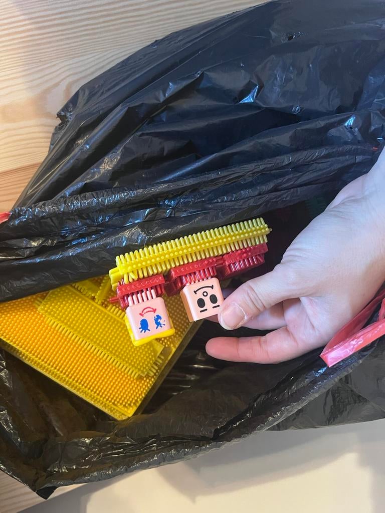 Noppen (zak vol, wel gebruikt), Ophalen, Zo goed als nieuw, Jongen of Meisje