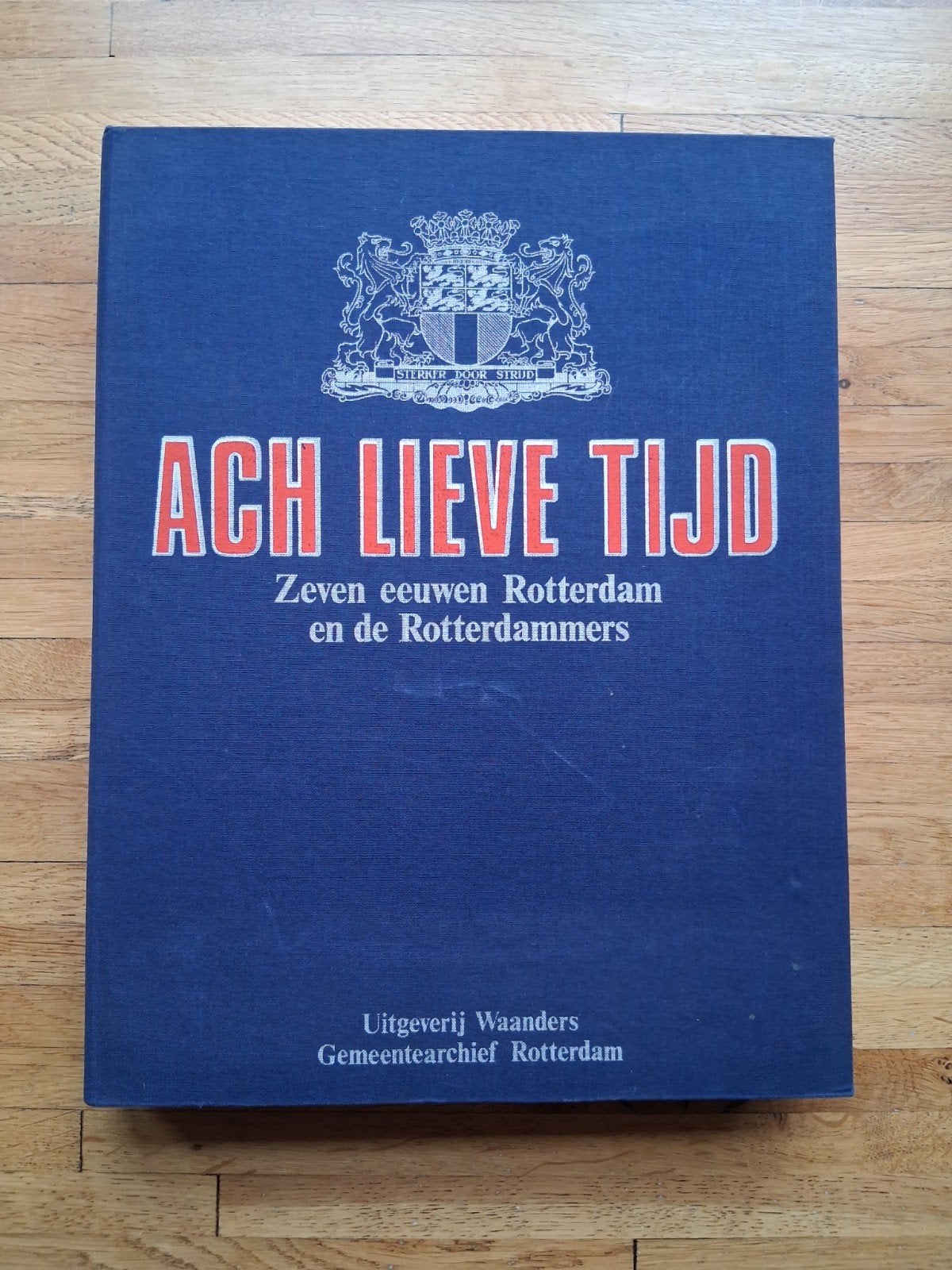 verzamelband Zeven eeuwen rotterdam Geschiedenis in 19 delen, Ophalen of Verzenden, Zo goed als nieuw