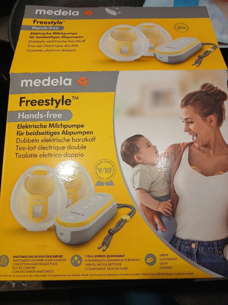 Medela Freestyle Habdsfree dubbele kolf. Nieuw!, Medela, Borstkolf, Ophalen of Verzenden, Inclusief flessen