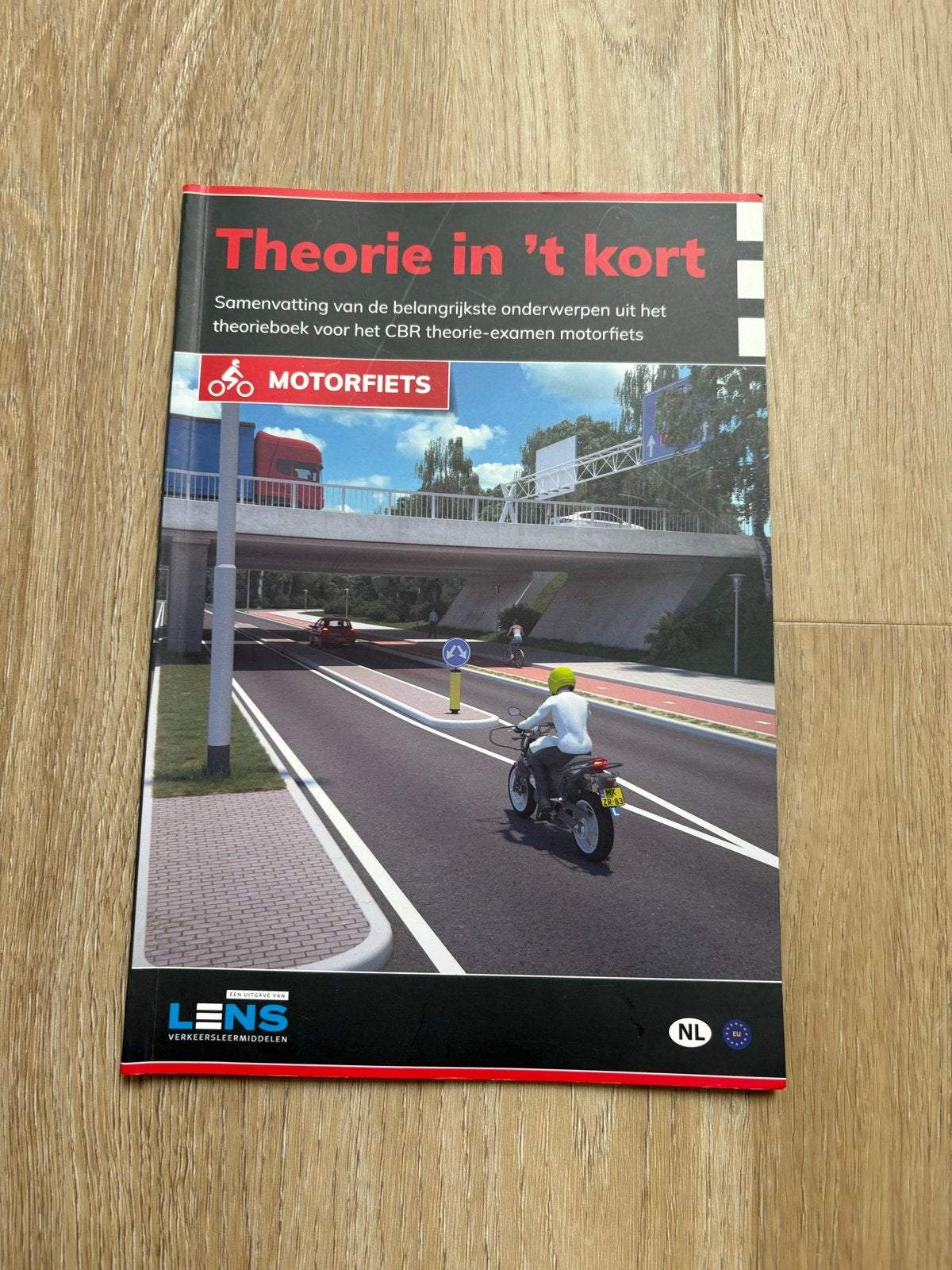 Motorfiets theorieboek samenvatting CBR examen Lens, Ophalen of Verzenden, Beta, Gelezen, Niet van toepassing