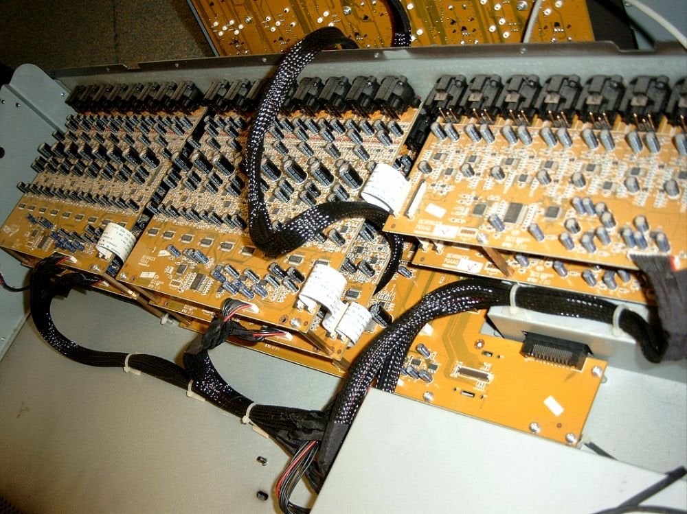 Gezocht: Defecte Behringer X32 voor onderdelen, Ophalen, Gebruikt