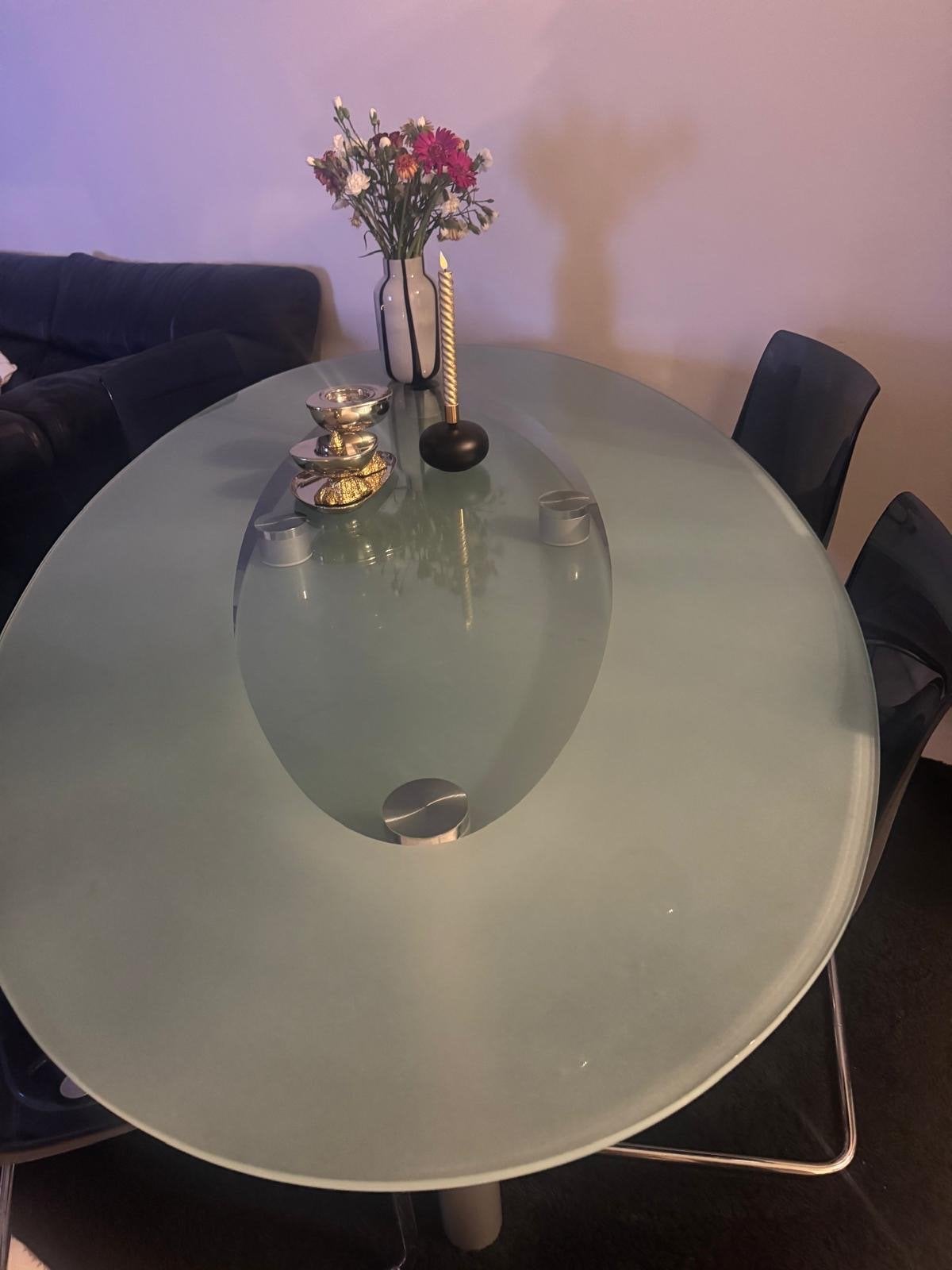 Ovale glazen eettafel met 4 stoelen, Ophalen, Gebruikt, 100 tot 150 cm, Glas
