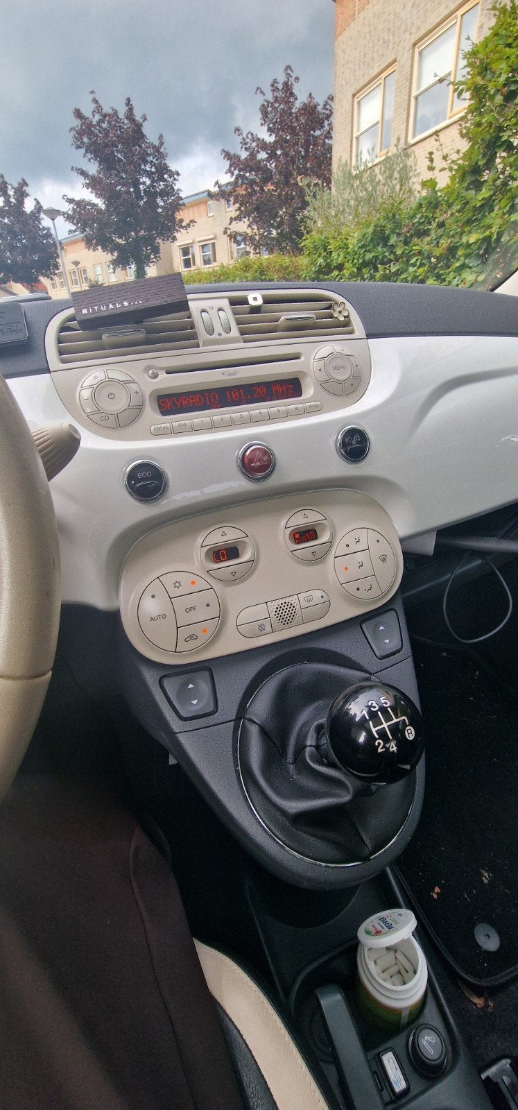Foto 5 van Fiat 500 0.9 TwinAir T Cult/ leder/panoramadak/APK juni 2027
