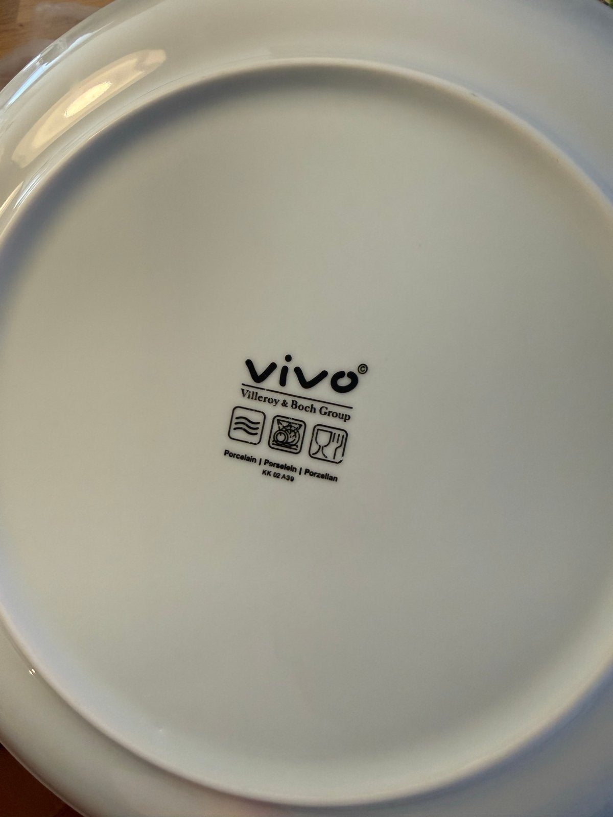 7 Vivo Villeroy & Boch borden, 26 cm, wit porselein, Vivo, Ophalen of Verzenden, Zo goed als nieuw, Bord(en)