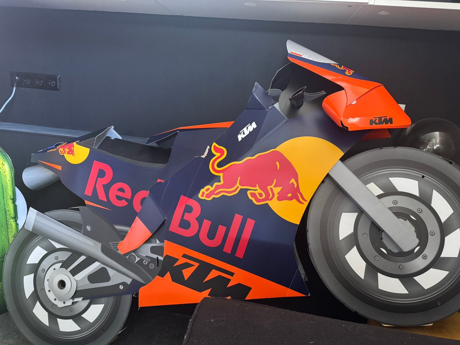 Levensgrootte motor gp motor karton, Ophalen of Verzenden