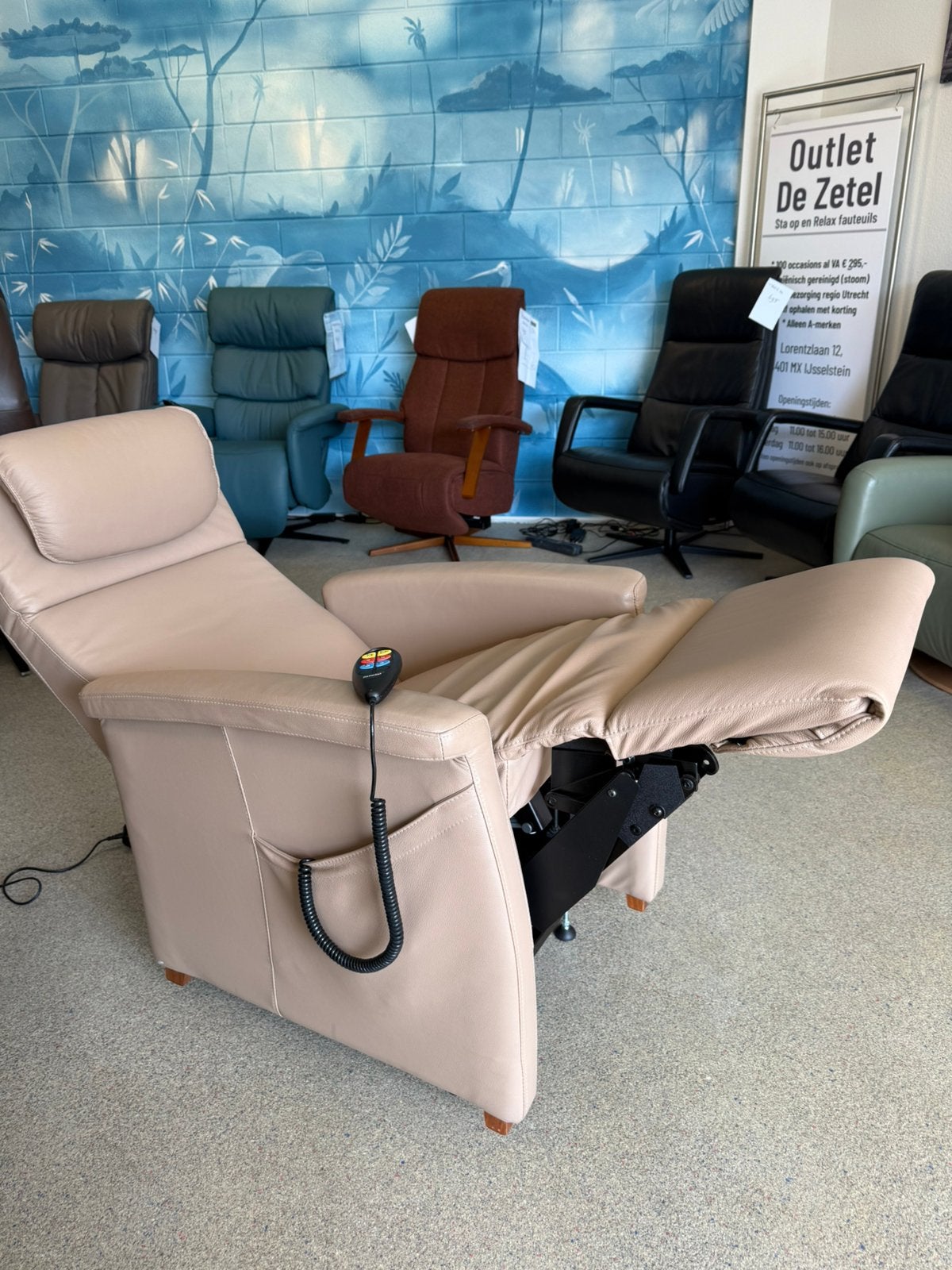 Fitform sta op stoel relax fauteuil met hart waag functie