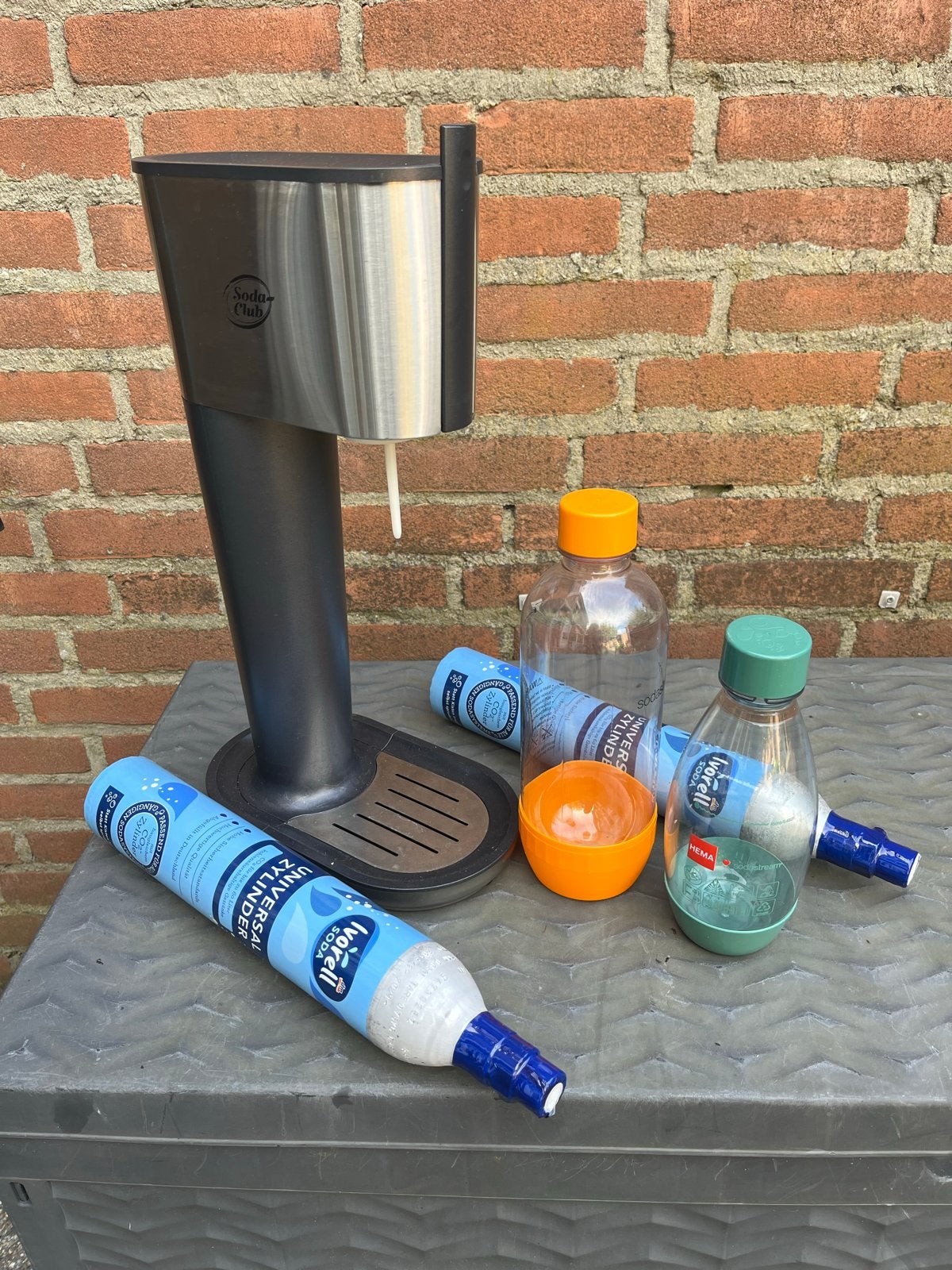 Soda Club bruiswaterapparaat met cilinders en flessen, Ophalen of Verzenden, Zo goed als nieuw