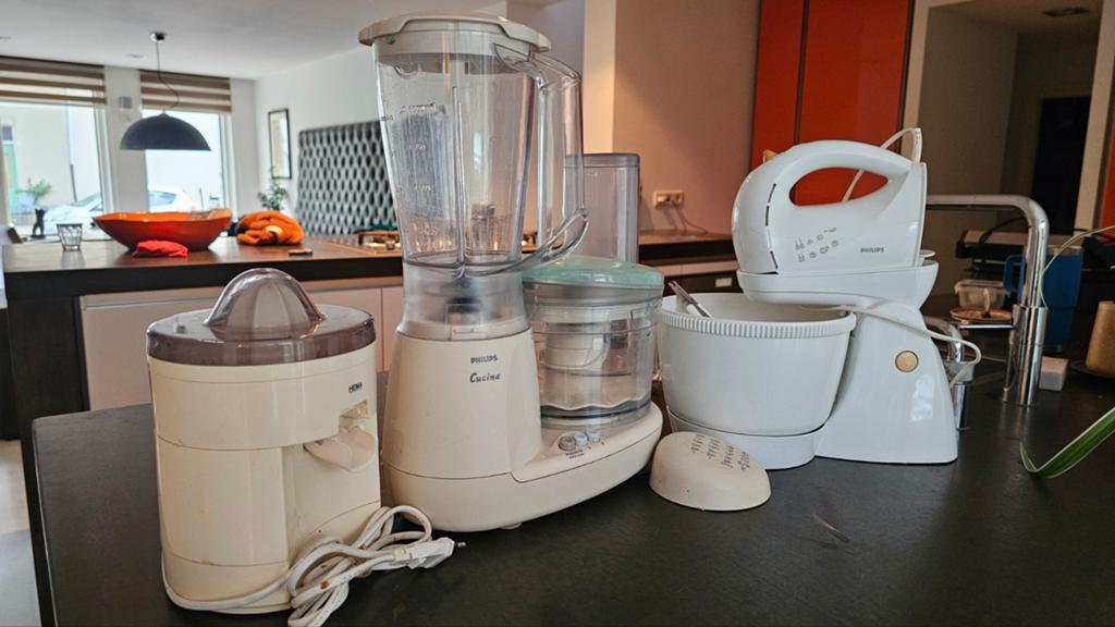 Foodprocessor, mixer en citruspers, Witgoed en Apparatuur, Keukenmixers, 1 tot 2 liter, Ophalen of Verzenden, Gebruikt, 2 snelheden