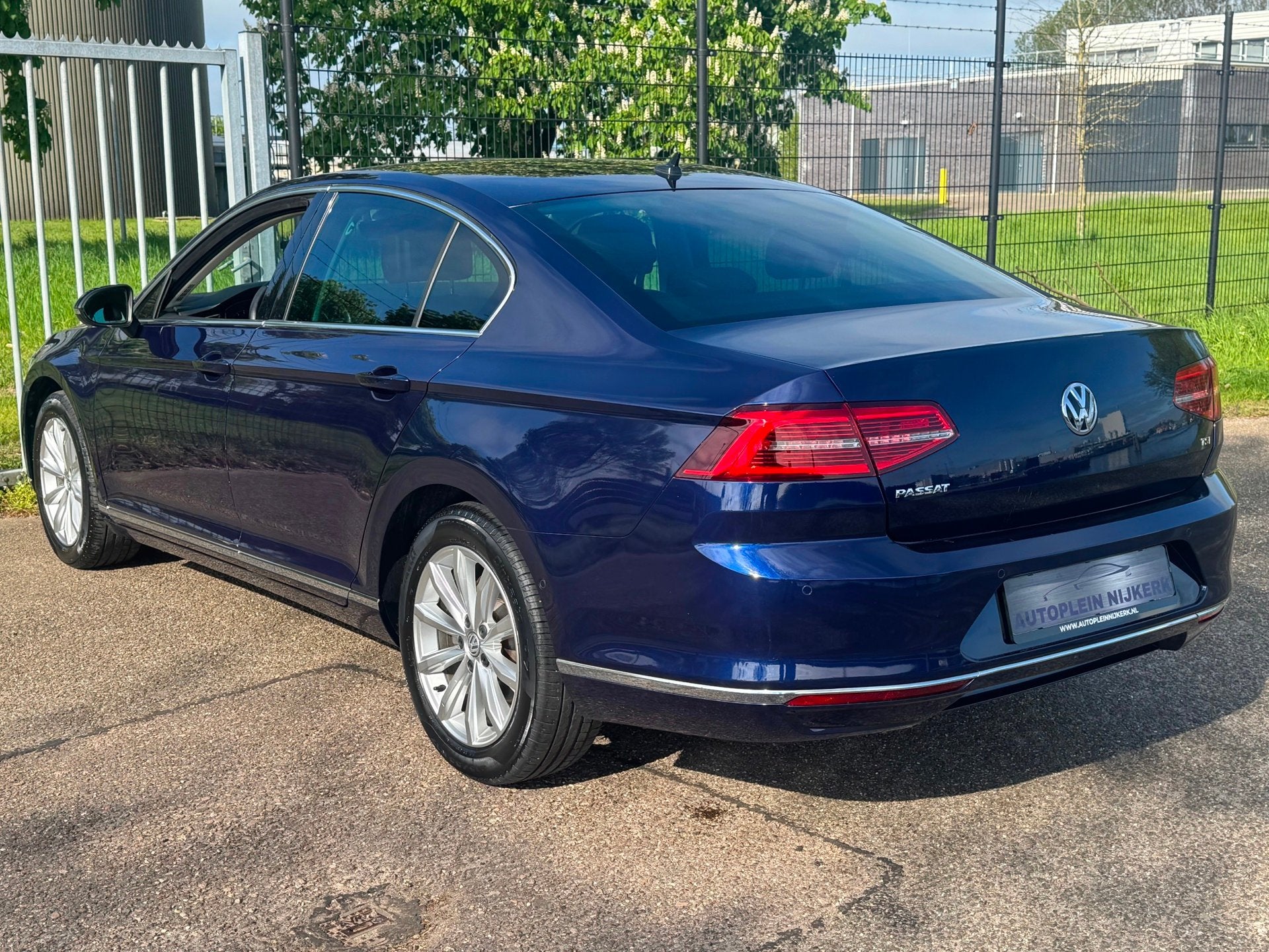 Volkswagen Passat 1.4 TSI Highline LED Virtual Camera Carpla, Auto's, Volkswagen, Dealer onderhouden, Gebruikt, Euro 6, 4 cilinders