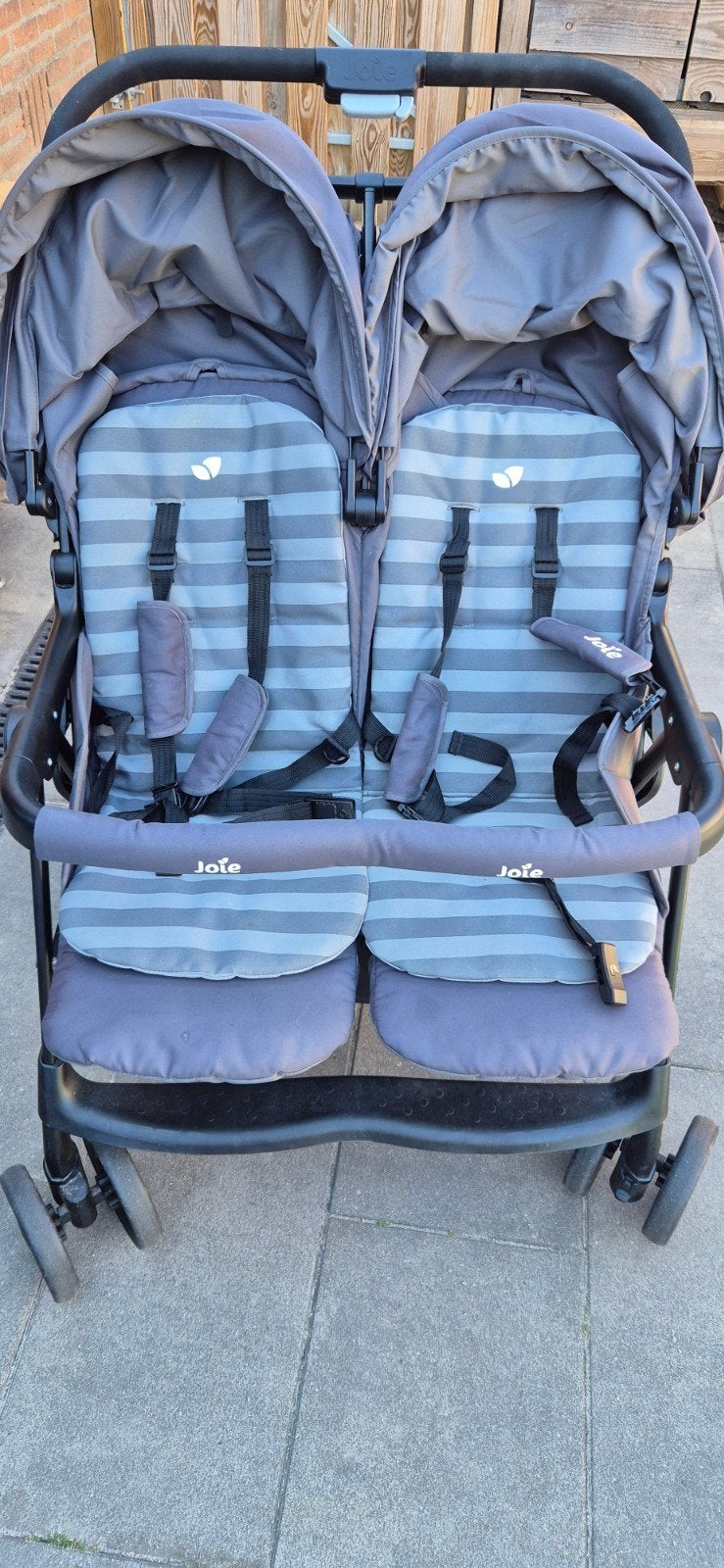 Joie Duowagen - Comfortabele en Praktische Tweelingbuggy, Kinderen en Baby's, Buggy's, Ophalen, Gebruikt, Overige merken, Verstelbare rugleuning