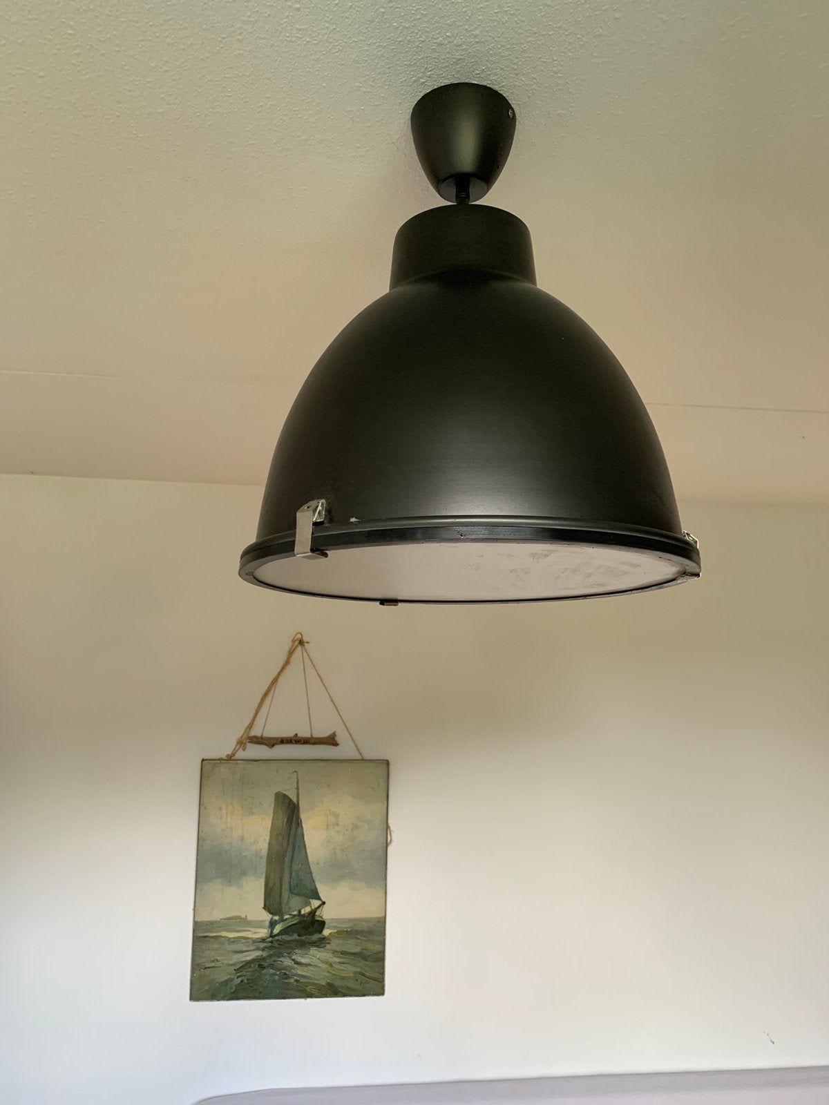 Grote zwarte bollamp, diffuus licht., Ophalen, Gebruikt, Metaal, Industrieel