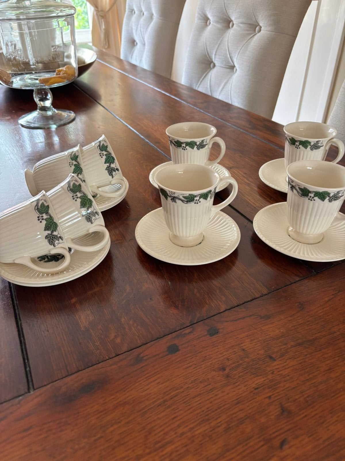 8 Wedgwood Stratford koffiekop en schotels, Huis en Inrichting, Keuken | Servies, Ophalen, Gebruikt, Keramiek, Wedgwood