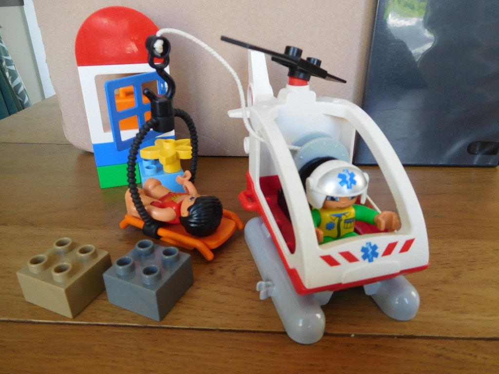 Duplo Reddingshelikopter, Kinderen en Baby's, Speelgoed | Duplo en Lego, Ophalen of Verzenden, Zo goed als nieuw, Compleet, Duplo