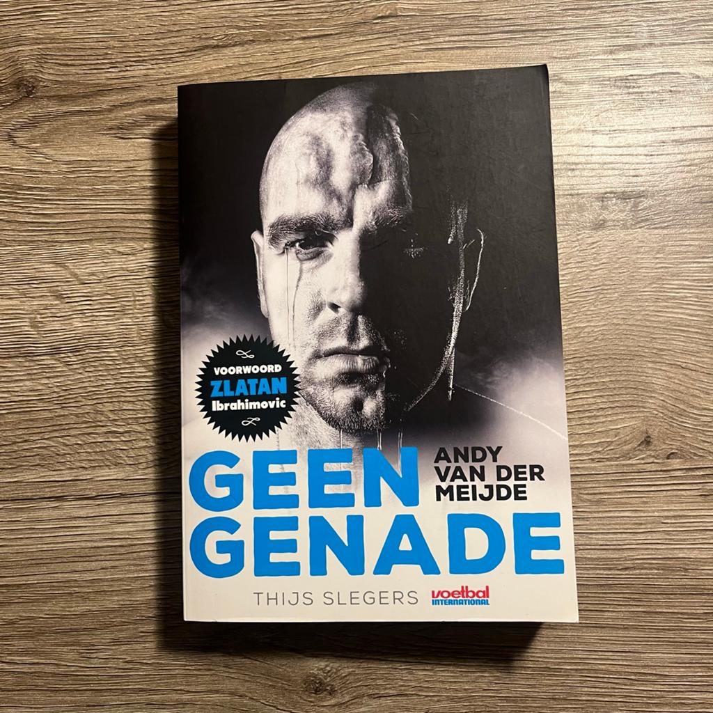 Geen Genade - Andy van der Meijde & Thijs Slegers, Ophalen of Verzenden, Gelezen, Sport