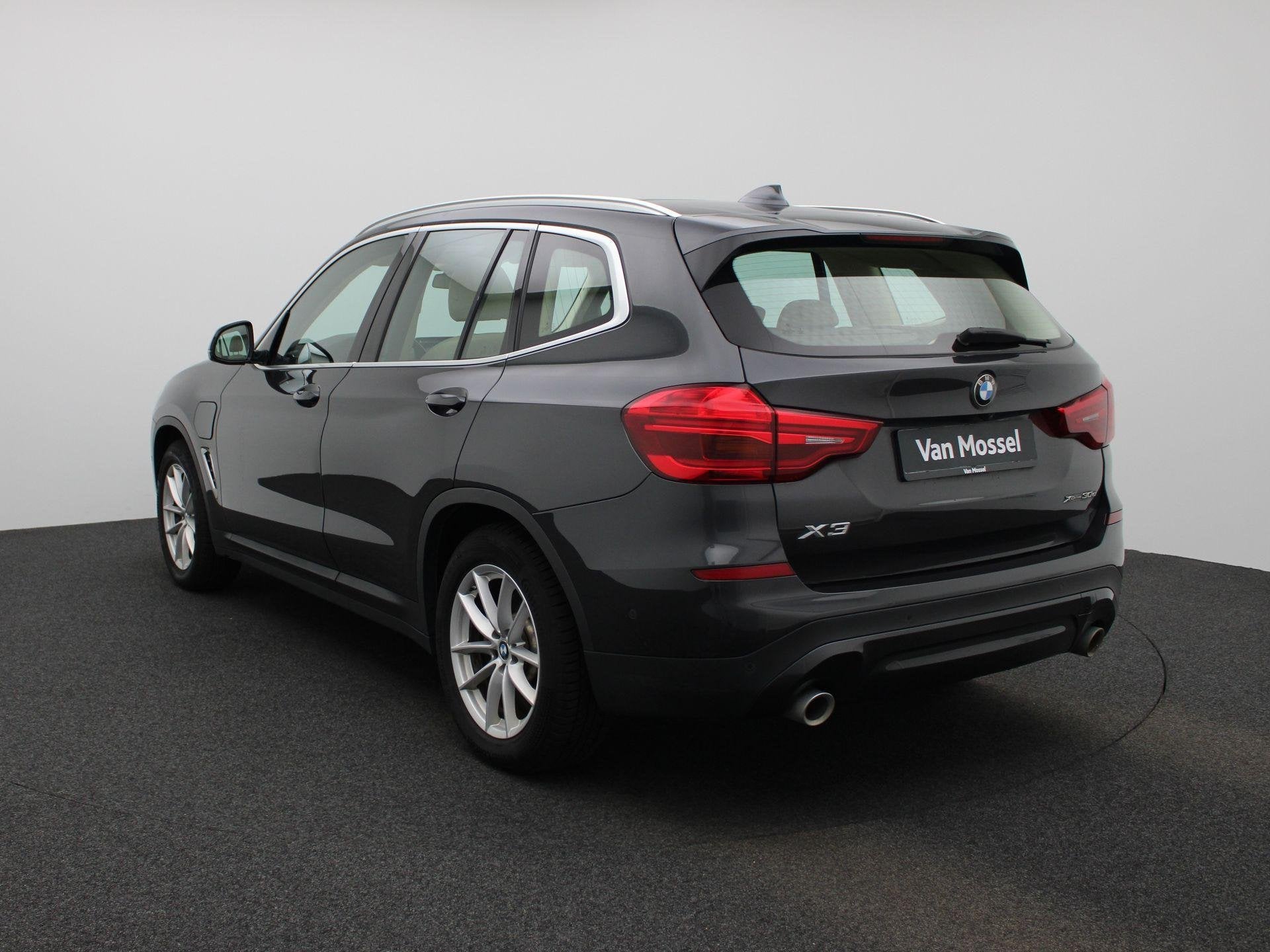 BMW X3 xDrive30e High Executive | Automaat | Panorama dak |, 4 cilinders, Plug-in hybride, Bedrijf, Vierwielaandrijving
