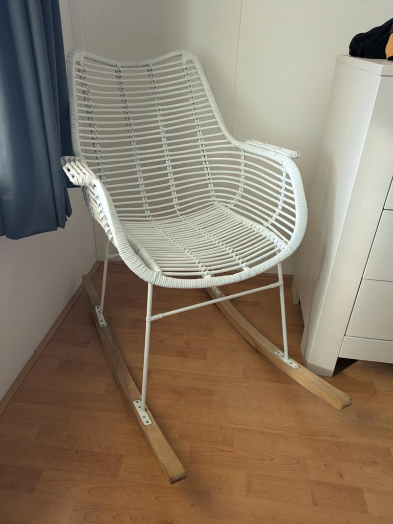 Schommelstoel wit kinderstoel, Huis en Inrichting, Stoelen, Ophalen, Wit, Eén
