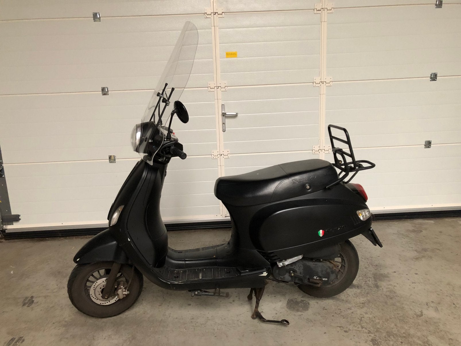 Senzo riva lux zwart met scherm, Ophalen, Gebruikt, Benzine, 50 cc