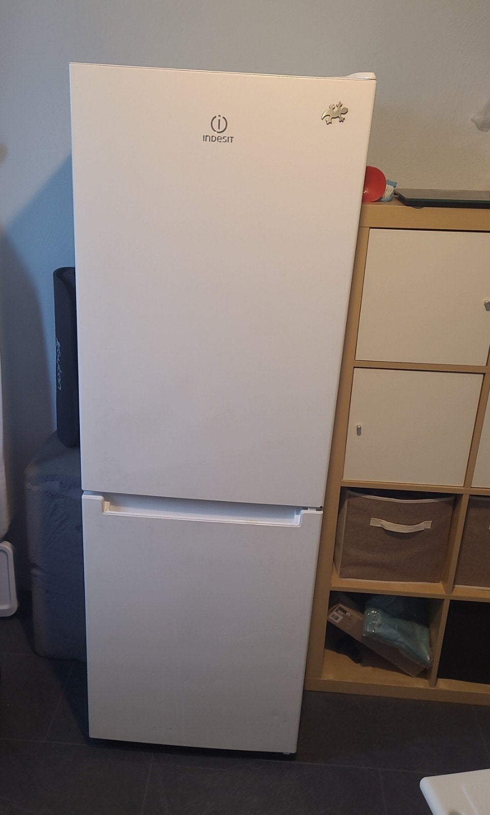 Werkende Indesit koelkast met vriesvak, 150 tot 200 liter, Gebruikt, Met aparte vriezer, Ophalen of Verzenden