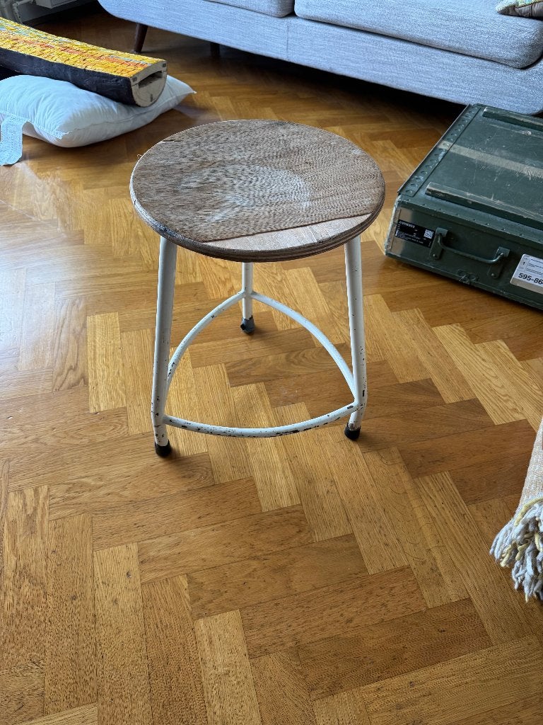 Stoer Vintage Industrieel Driepoot Krukje (Metaal / Hout), Ophalen, Gebruikt, Hout
