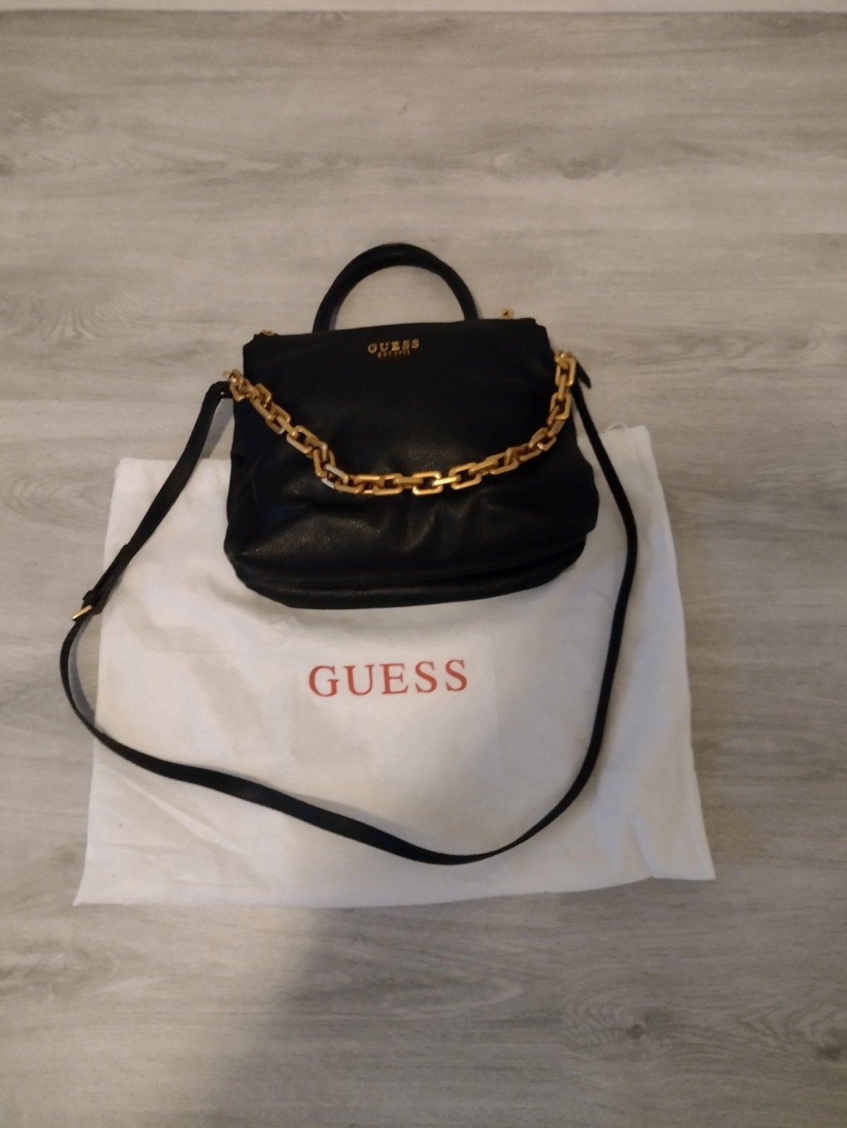 Damestas van guess, Ophalen of Verzenden, Zo goed als nieuw, Zwart, Handtas