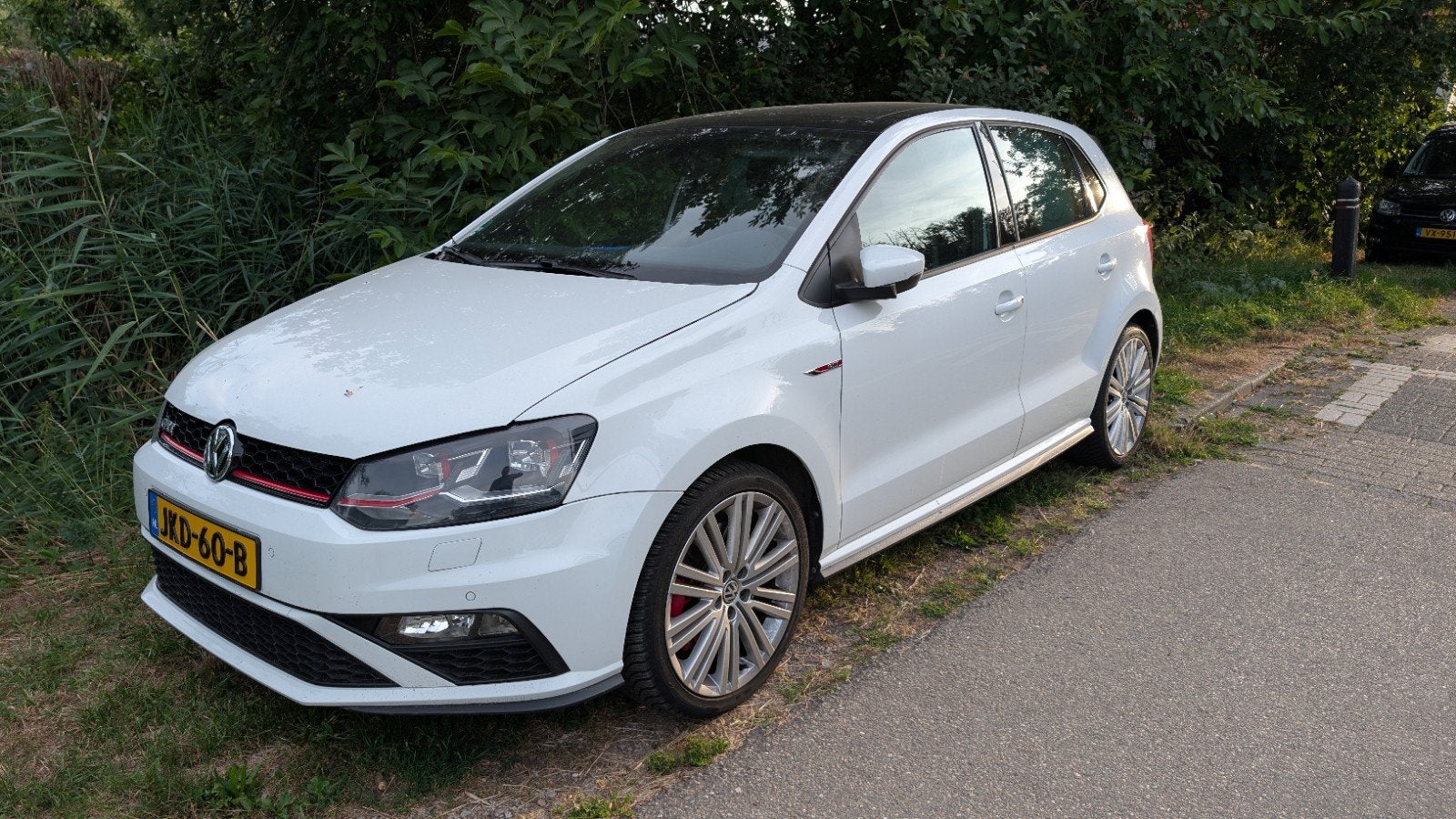 Volkswagen Polo 1.8 TSI DSG 141KW GTI 2016 Wit lichte schade, Ophalen, Volkswagen, Bumper