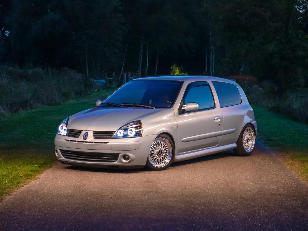 Renault Clio 2 1.6 16v LEES BESCHRIJVING, Ophalen