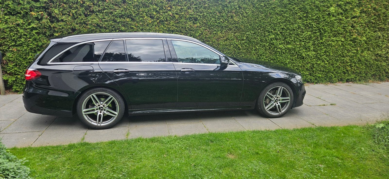 Mercedes-Benz E-Klasse E250 211pk Burmester! 2017 Zwart, Automaat, 4 cilinders, Zwart, Stationwagon