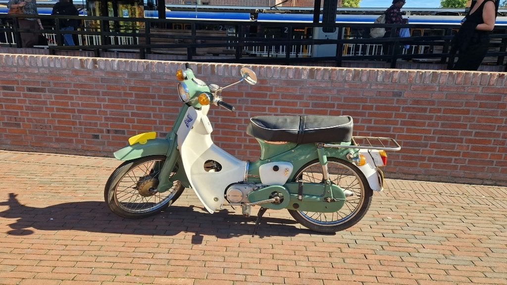 Prachtige Honda C50 echt NL met kenteken, Ophalen, 3 versnellingen, Overige merken