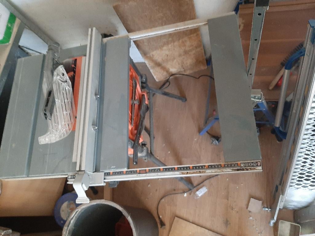 Zaagtafel  black en dekker, Doe-het-zelf en Verbouw, Gereedschap | Zaagmachines, Ophalen, Gebruikt, Cirkelzaag, Black en dekker