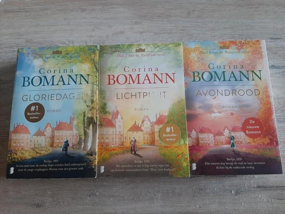 Corina Bomann boeken: Gloriedagen, Licht punt! en Avondrood, Ophalen of Verzenden, Zo goed als nieuw, Corina Bomann, Europa overig