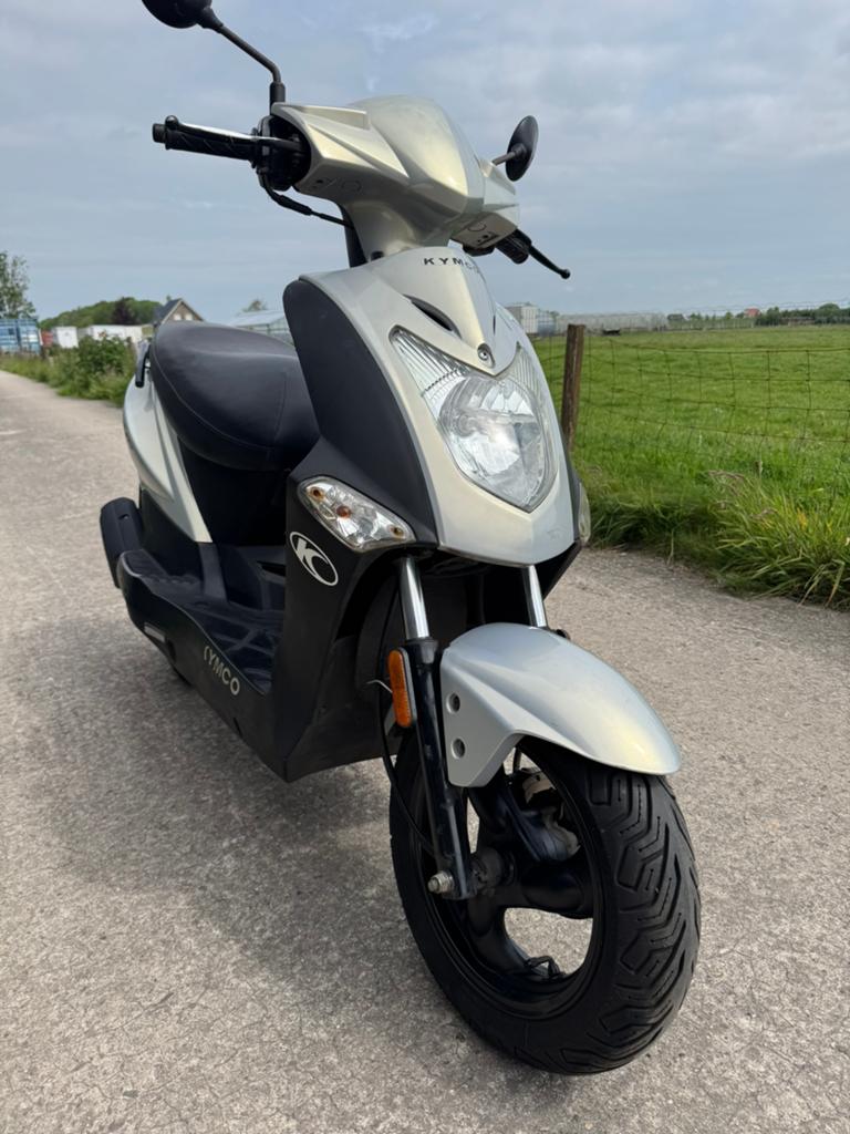 Kymco Agility FR50 Bromscooter 2021 1e eigenaar, Fietsen en Brommers, Scooters | Kymco, Zo goed als nieuw, Agility, Maximaal 45 km/u